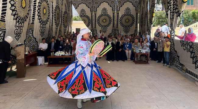 الحرية للفنون الشعبية تحيي احتفالية اليوم العالمي للبحارة بالإسكندرية 