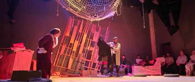 عرض "دراما الشحاذين" ضمن التجارب النوعية لقصور الثقافة بجنوب الصعيد 