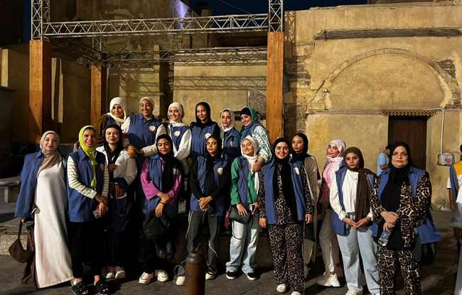 لتعزيز الوعي بالتراث.. جولة بشارع المعز لشباب المحافظات الحدودية ضمن ملتقى 
