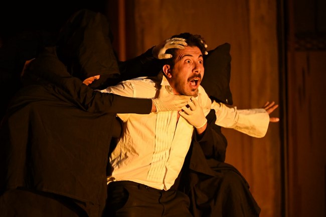 فرقة بورسعيد تقدم 