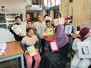 ضمن مبادرة "عزة الهوية المصرية".أتوبيس الفن الجميل يصطحب الأطفال في جولة تثقيفية بدار الكتب والوثائق