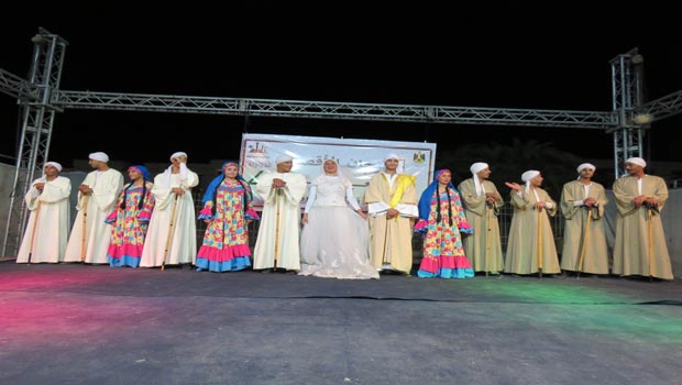 فرح قنائى على مسرح أبو الحجاج بالأقصر