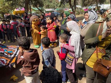 ثقافة بلا جدران بمعرض الزهور بحديقة الأورمان