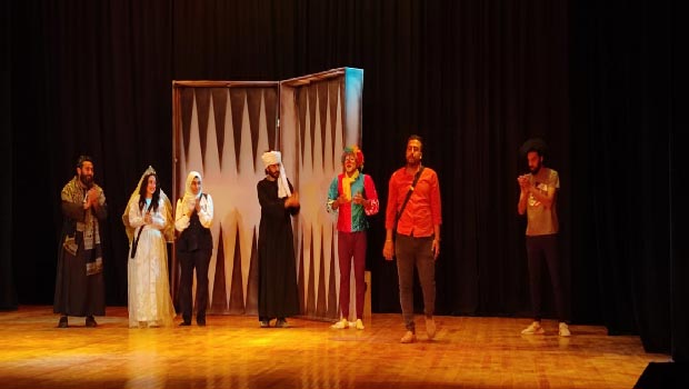 نتاج مشروع تخرج ورش المخرج المسرحي على مسرح ثقافة أسيوط