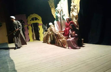 مسرحية ابن عروس على مسرح ثقافة طهطا