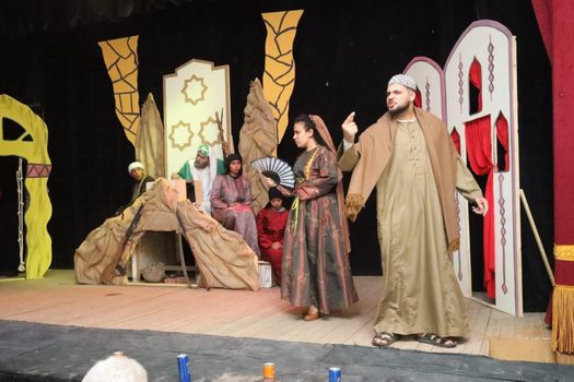 إستمرار "ابن عروس" على مسرح قصر ثقافة طهطا