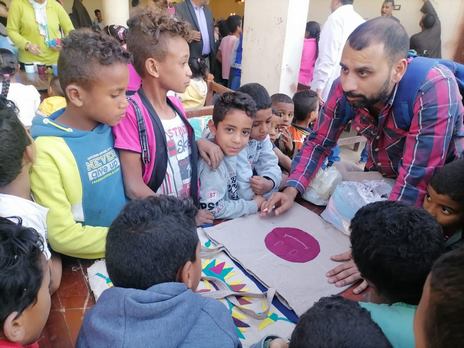 فانوس رمضان والألعاب الشعبية والخيامية تزين الأقصر في 