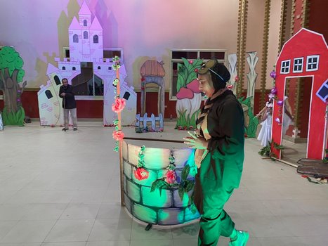 مسرح الطفل بثقافة سوهاج يقدم "حكايات عروسة المولد" 