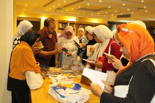 ملتقى أهل مصر بالعريش.. لقاءات توعوية حول "صحة المرأة" و"الحفاظ على التراث" 