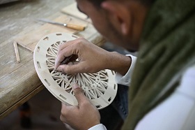 إبداعات الأركت وزخارف الخيامية في ورش تعليمية لشباب ملتقى 