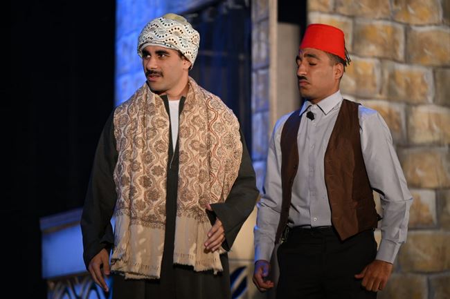 عرض 