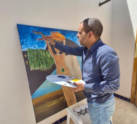 تواصل فعاليات ملتقى دهب العربي للرسم والتصوير.. والفنانون: تجربة ثرية فنيا 