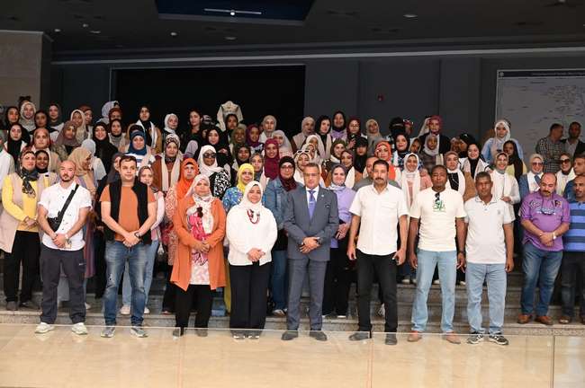 فتيات المحافظات الحدودية في زيارة ميدانية لمتحف شرم الشيخ ضمن مشروع 