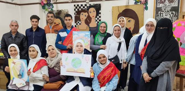 ورش فنية ومحاضرات توعوية للطلاب في ثقافة المنيا