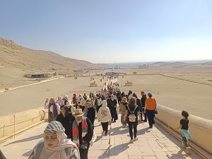 جولات ميدانية وأنشطة إبداعية وتوعوية ضمن مشروع 