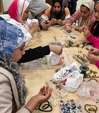 ورش حرفية ومسرح عرائس في ثاني أيام القافلة الثقافية بكفر صراوة بأشمون