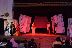 قصور الثقافة تقدم عرض 