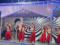 الدبكة الفلسطينية والفلكلور والسكندري يزينان فعاليات مهرجان أسوان الدولي الـ13 وتفاعل كبير 