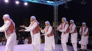 عروض فنية وورش إبداعية في انطلاق فعاليات المسرح المتنقل بطامية بالفيوم 