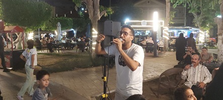 على أنغام السمسمية.. 
