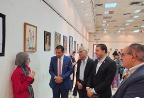 افتتاح معرض 
