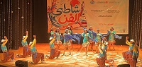 عروض التراث السكندري والأغاني الطربية في "شاطئ الفن" بالغردقة