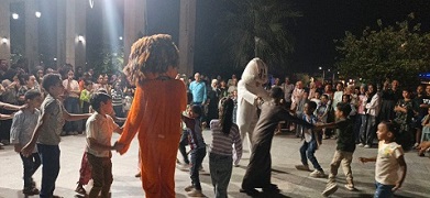 أجواء فنية مبهجة في 