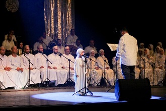 بالتواشيح والمدائح.. فرقة الأنفوشي للإنشاد الديني تحتفل بالمولد النبوي الشريف 
