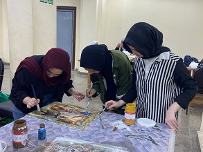 ورش التلي والديكوباج والحلي والتصوير تنمي مهارات الشباب بالعريش