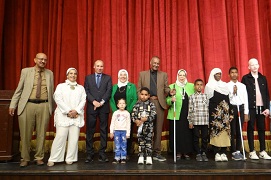 قصور الثقافة تحتفل باليوم العالمي للعصا البيضاء بالإسكندرية 