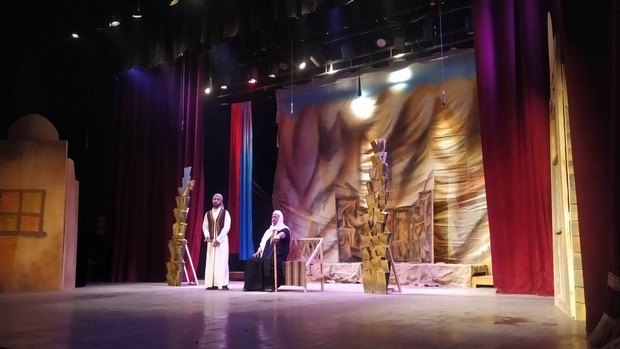 "زعف النخيل" بأول ليالي المهرجان الإقليمي للفرق المسرحية بإقليم شرق الدلتا