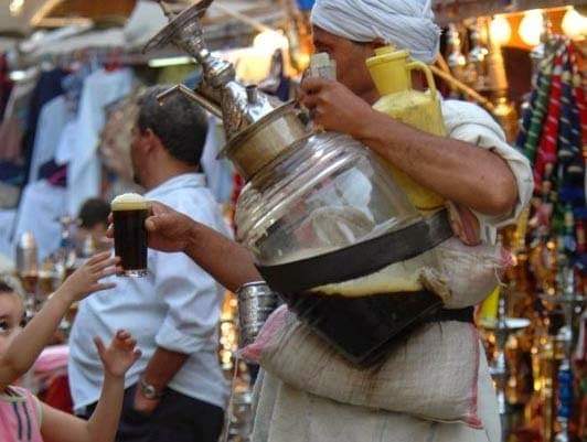 شفا وخمير.. العرقسوس من الملوك إلى المشروب الرسمي الرمضاني 