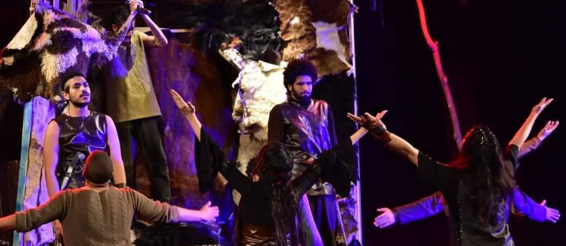 «دراما الشحاذين» و«الملحمة» يحصدان المراكز الأولى في مهرجان إبداع للفنون المسرحية
