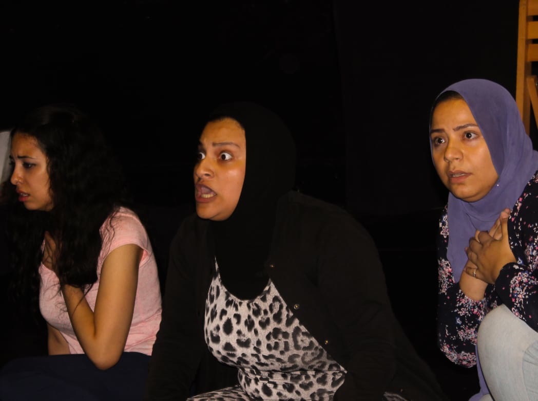 «الطوق والإسورة» على مسرح الهوسابير 28 أكتوبر
