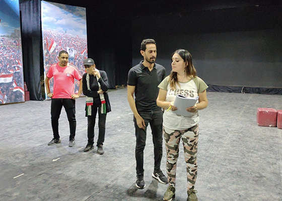 المخرج عمرو دوارة يبدأ بروفات مسرحية «قمر الغجر» للفرقة والاستعراضية والغنائية بالبالون 