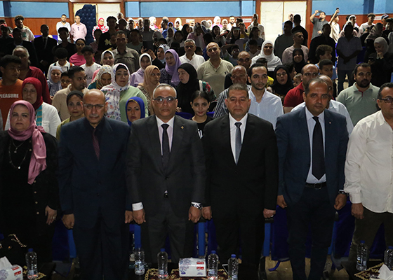 بحضور رئيس قصور الثقافة..  عرض «نوستالجيا 80 / 90» بقصر ثقافة القناطر وسط إقبال كبير 