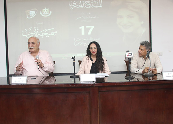 رفقاء الرحلة:  عزت زين..«عاشق المسرح»
