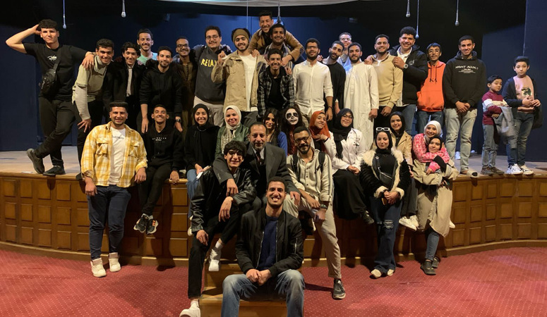 «دكتور أراجوز»..  ناقش قضايا العقل والجريمة على مسرح الحياة