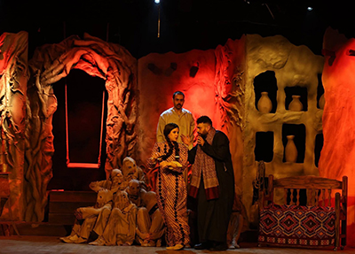 متولى وشفيقة..  محاكمة على خشبة الطليعة