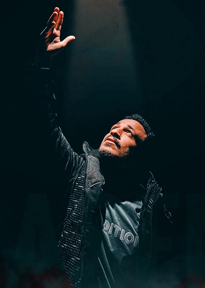 باسم كرم: نحن نعيش داخل  سجون نفسية لا نراها